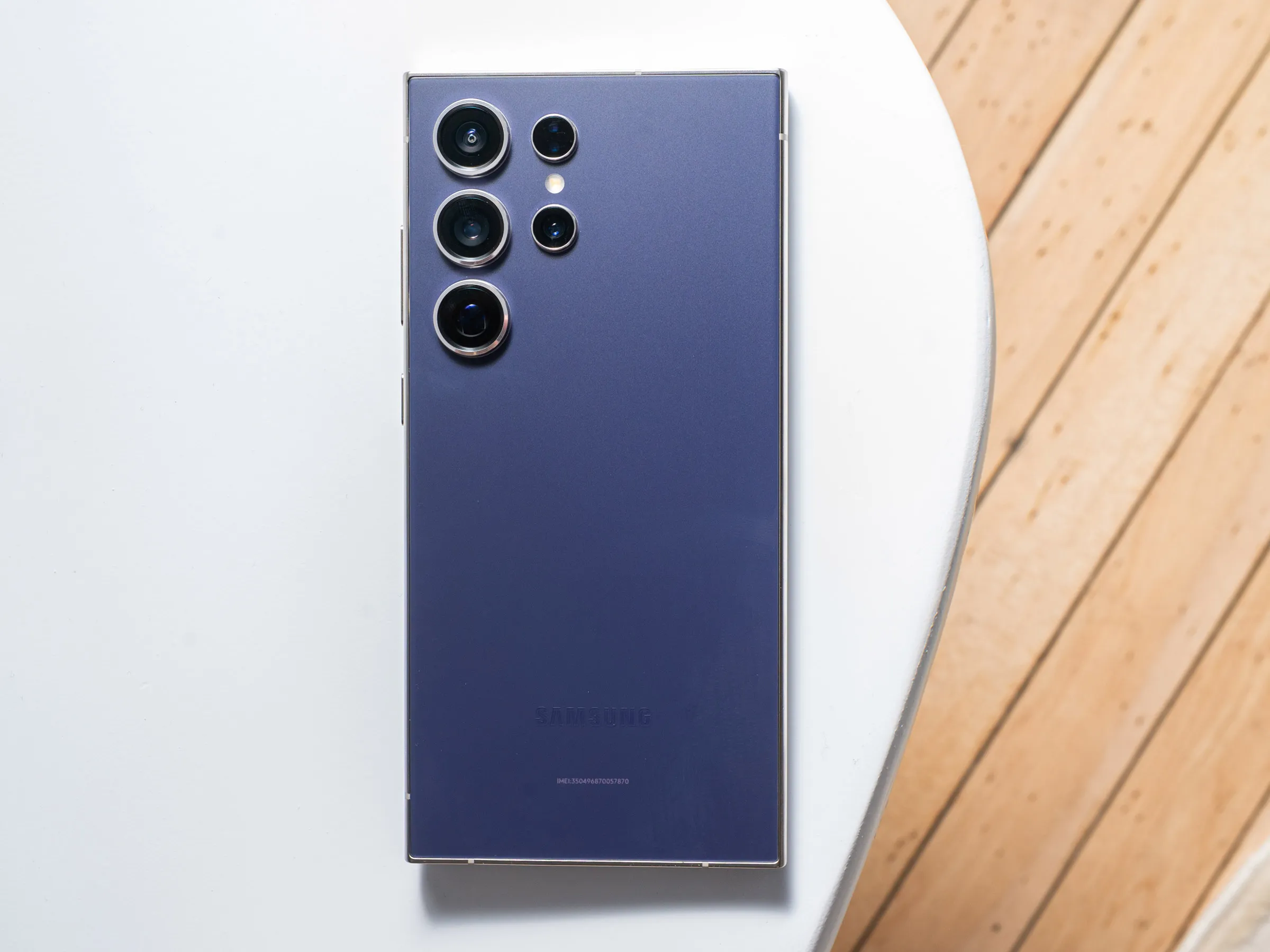 Уникальный б/у Samsung Galaxy S24 Ultra и стоит ли переходить на новый Samsung Galaxy S25 Ultra